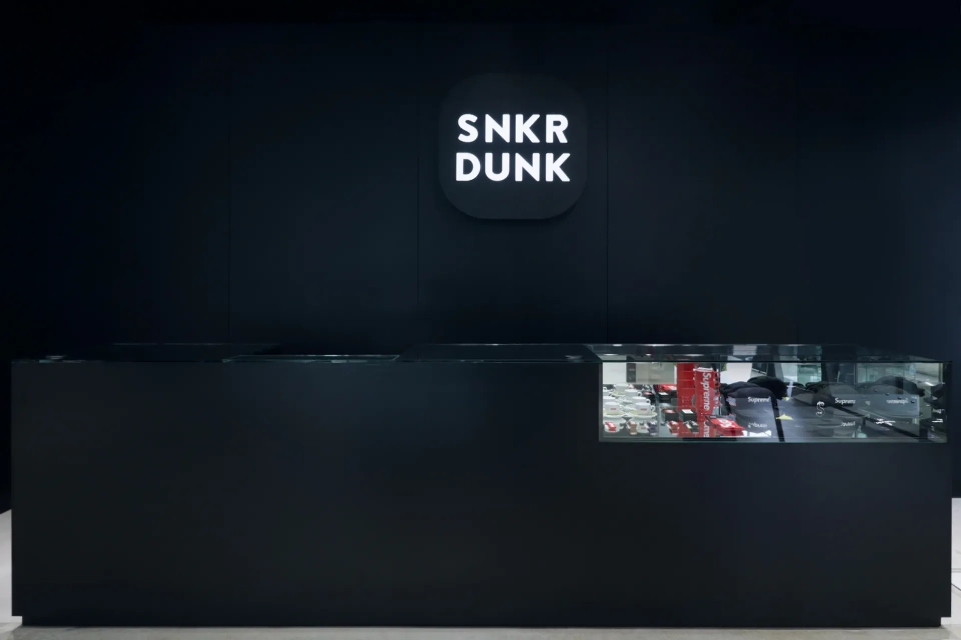 スニダン南堀江店 店内写真4