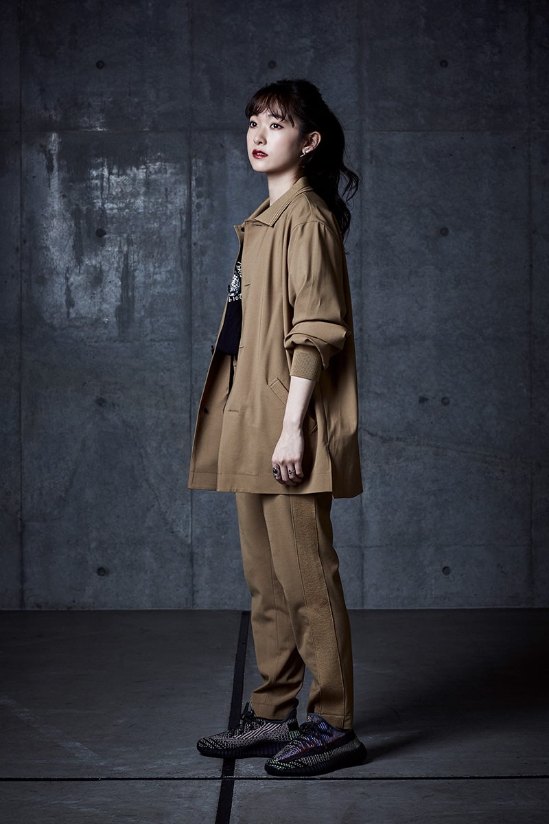 あわつまい × adidas YEEZY BOOST 350 V2 “YECHEIL“ 2枚目