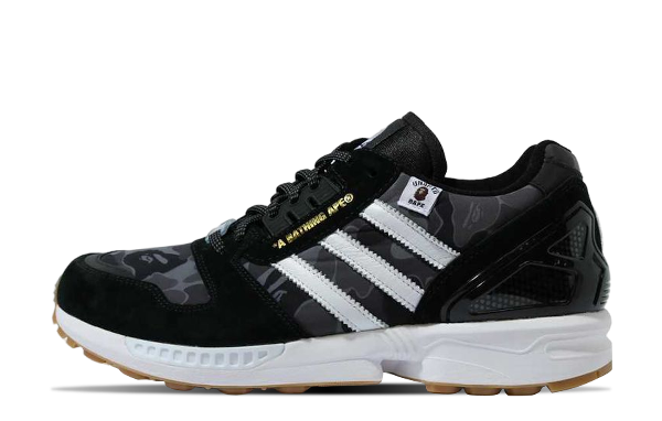 A BATHING APE®︎ × UNDEFEATED × adidas Originals ZX 8000