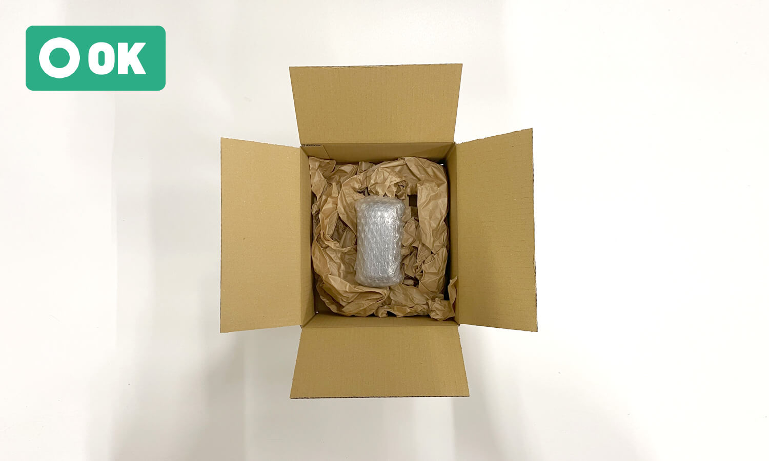 小物商品は梱包材等で包む