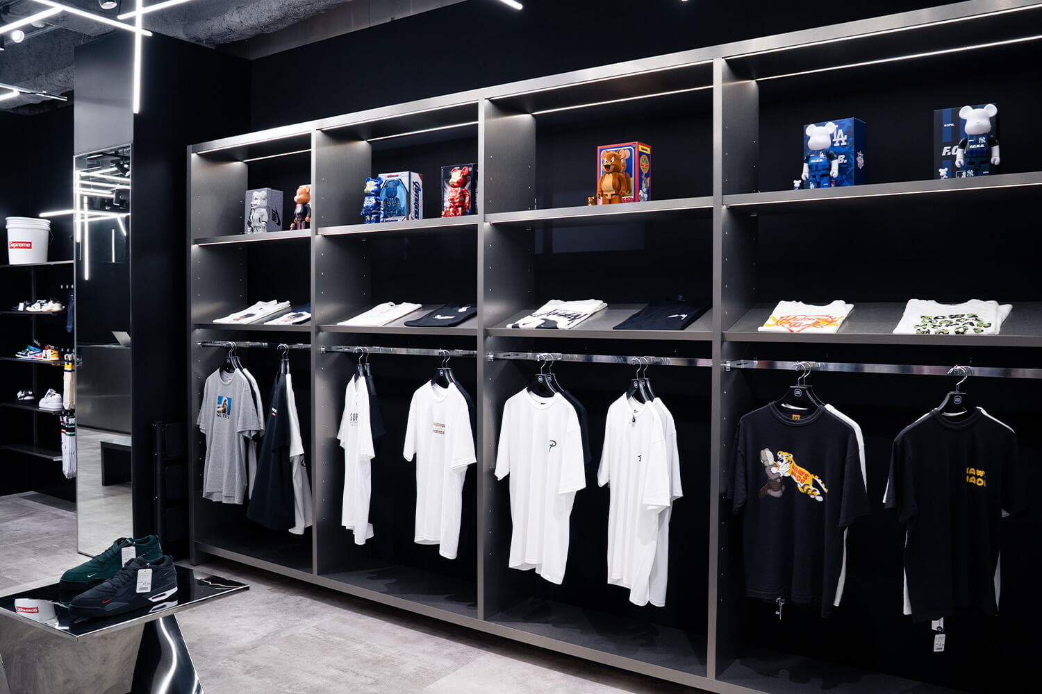 スニーカーダンクFLAGSHIP STORE 店内写真4
