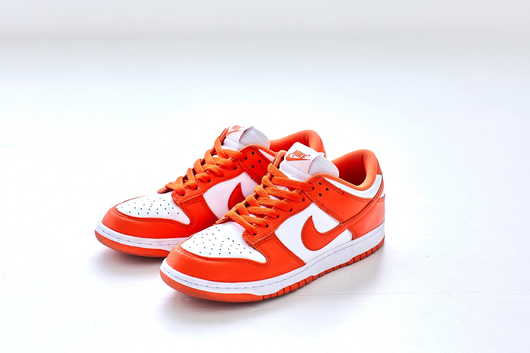 atmos小島奉文 × NIKE DUNK LOW ”ORANGE BLAZE”